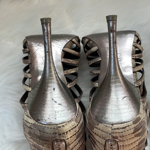 Tory Burch gladiator snake print caged heeled sandals EUC size 9 - Picture 8 of 11